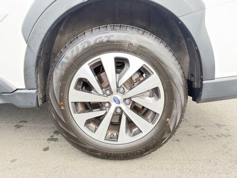 Certified 2025 Subaru Outback Premium AWD/4WD image 31