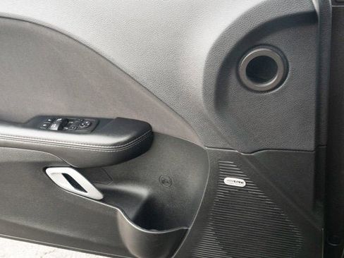 Used 2023 Dodge Challenger SXT image 22