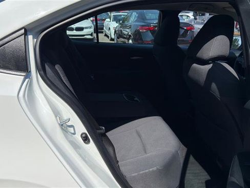 Used 2021 Toyota Corolla LE FWD image 17