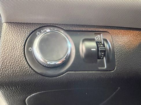 Used 2018 Chevrolet Sonic LS FWD image 18