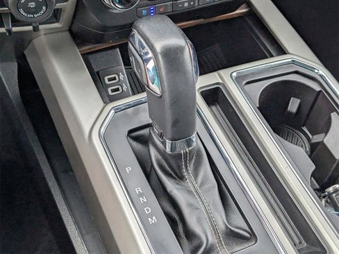 Used 2019 Ford F150 Lariat w/ Equipment Group 502A Luxury image 31