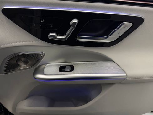 Certified 2023 Mercedes-Benz EQE 500 4MATIC SUV image 23