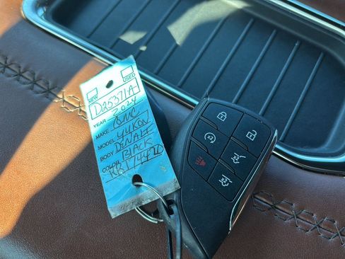 Used 2024 GMC Yukon Denali Ultimate AWD/4WD image 35