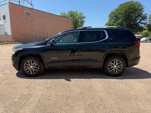 Used 2017 GMC Acadia SLT image 3