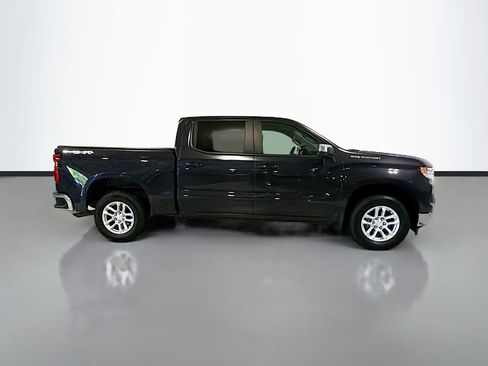 Used 2024 Chevrolet Silverado 1500 LT AWD/4WD image 11
