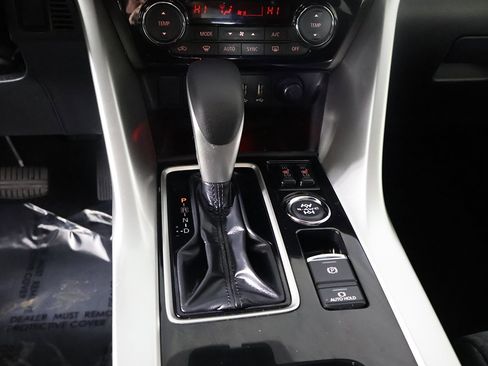 Used 2024 Mitsubishi Eclipse Cross SE image 43