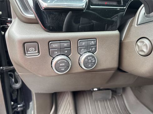 Used 2024 GMC Sierra 1500 SLT w/ SLT Premium Plus Package AWD/4WD image 20