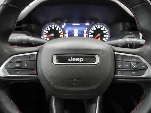 Used 2022 Jeep Compass Trailhawk w/ Sun and Sound Group AWD/4WD image 17