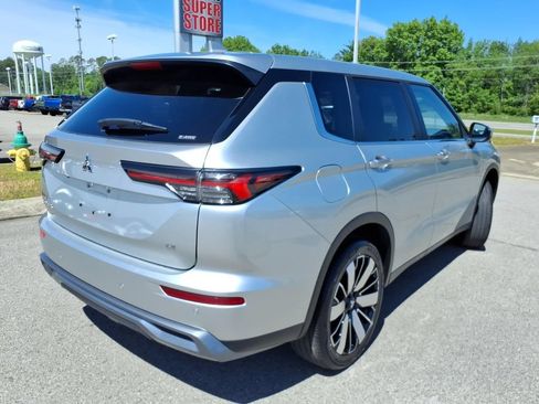 Used 2025 Mitsubishi Outlander SE AWD/4WD image 15