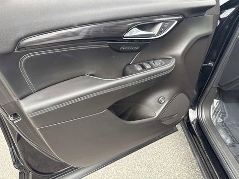 Used 2023 Buick Envision Essence w/ Sport Touring Package image 21