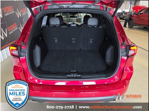 Used 2024 Ford Escape ST-Line w/ Tech Pack #1 AWD/4WD image 8