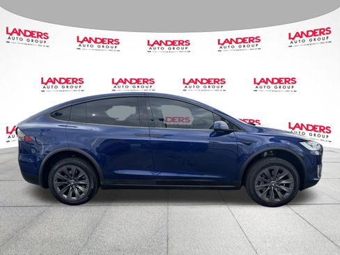 Used 2019 Tesla Model X 75D image 2