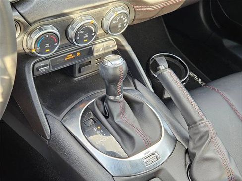 Used 2018 MAZDA MX-5 Miata RF Grand Touring RWD image 12
