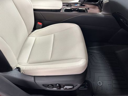 Used 2024 Lexus RX 350 Premium w/ Kick Sensor & Tow Package image 64