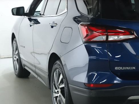 Used 2022 Chevrolet Equinox Premier AWD/4WD image 42