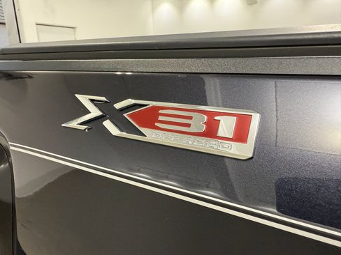 Used 2023 GMC Sierra 1500 SLT w/ SLT Premium Package image 37