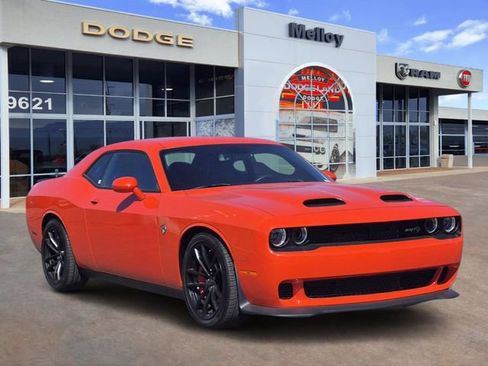 Used 2023 Dodge Challenger SRT Hellcat w/ Driver Convenience Group RWD image 2