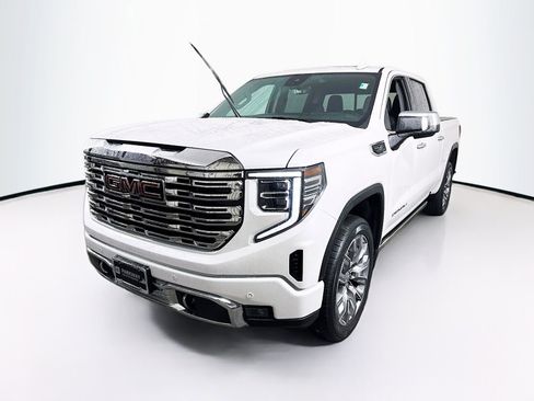 Used 2024 GMC Sierra 1500 Denali w/ Denali Reserve Package image 3