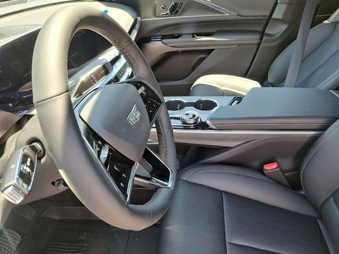 New 2025 Cadillac Lyriq Sport w/ LPO, Floor Liner Package image 17