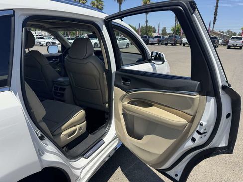 Used 2020 Acura MDX SH-AWD w/ Advance Package image 18