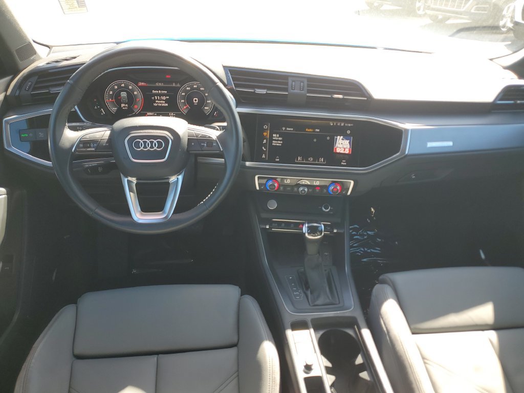 Used 2020 Audi Q3 2.0T Premium Plus w/ Premium Plus Package AWD/4WD image 3