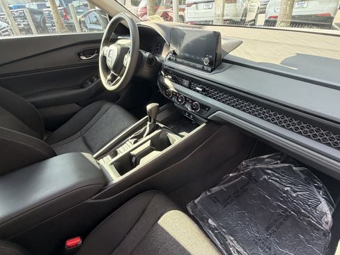 Used 2025 Honda Accord SE image 44