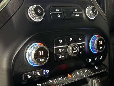 Used 2019 GMC Sierra 1500 AT4 w/ AT4 Premium Package image 14