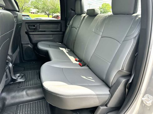 Used 2024 RAM 3500 Tradesman w/ Chrome Appearance Group image 23