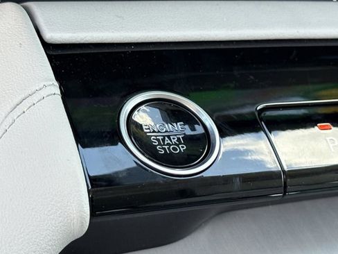 New 2026 Lincoln Navigator Premiere AWD/4WD image 47