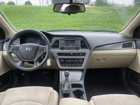 Used 2015 Hyundai Sonata Sport FWD image 13