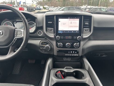 New 2026 RAM 1500 Express AWD/4WD image 17