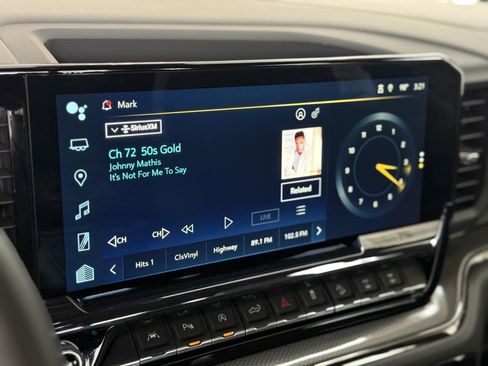 Used 2024 Chevrolet Silverado 1500 ZR2 w/ Technology Package image 41