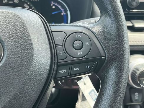 Used 2025 Toyota RAV4 LE AWD/4WD image 27