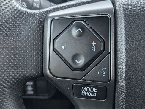 Used 2022 Toyota Tacoma TRD Sport image 26