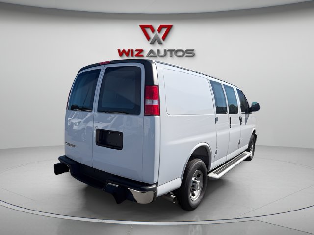 Used 2025 Chevrolet Express 2500 w/ Driver Convenience Package RWD image 5