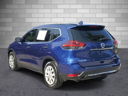 Used 2018 Nissan Rogue S image 3