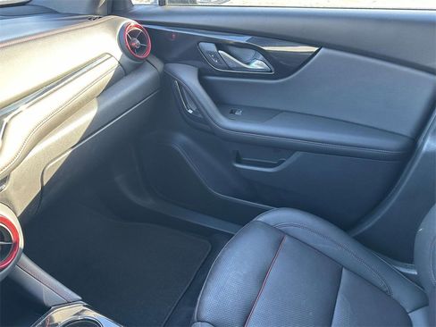 Used 2022 Chevrolet Blazer RS image 30