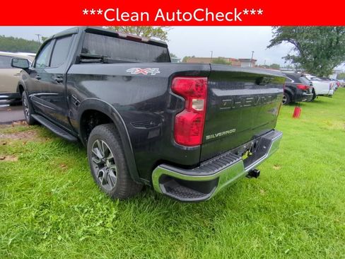 Used 2022 Chevrolet Silverado 1500 LT AWD/4WD image 4