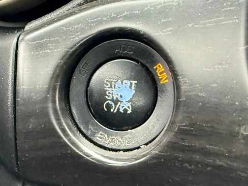 Used 2014 Jeep Grand Cherokee Laredo w/ 18" Wheel & 8.4" Radio Group image 25