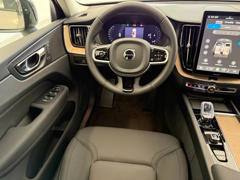 New 2026 Volvo XC60 B5 Plus w/ Protection Package Premier image 19