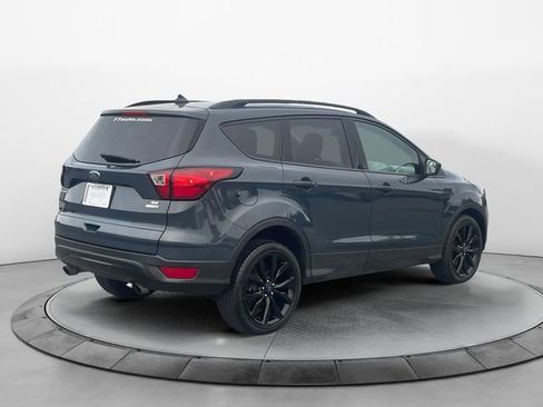 Used 2019 Ford Escape SE image 5