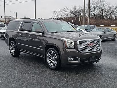 Used 2020 GMC Yukon XL Denali w/ Denali Premium Package