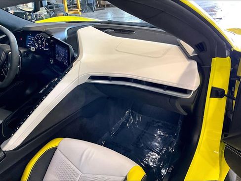 Used 2022 Chevrolet Corvette Stingray Premium Cpe RWD image 17