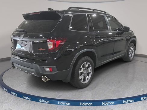 Used 2023 Honda Passport TrailSport image 6