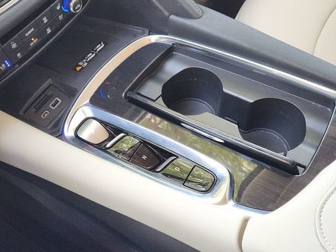 Used 2023 Buick Enclave Premium FWD image 23