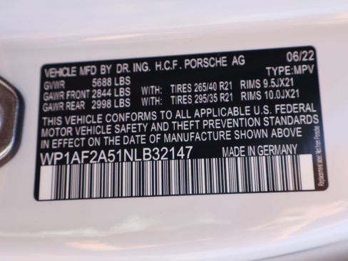 Certified 2022 Porsche Macan GTS AWD/4WD image 35