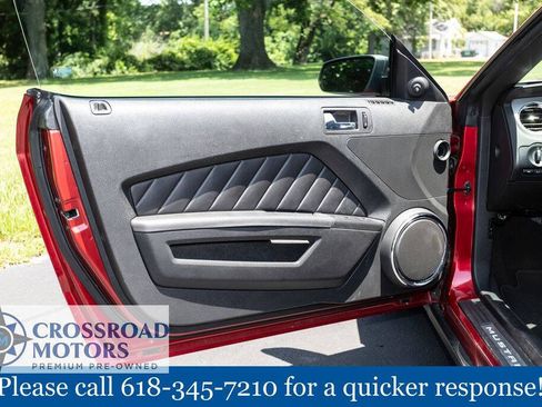 Used 2010 Ford Mustang Convertible RWD image 16