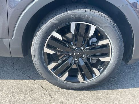 Used 2025 Kia Telluride SX image 33