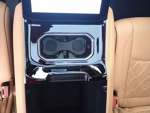 Used 2023 Jeep Grand Wagoneer L Series III w/ Rear Seat Video Group 1 image 25