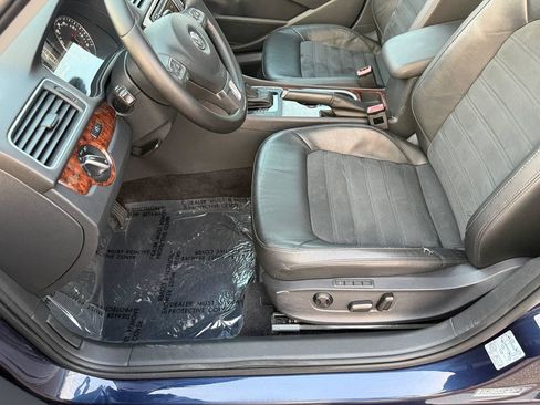 Used 2013 Volkswagen Passat 2.5 SEL FWD image 15